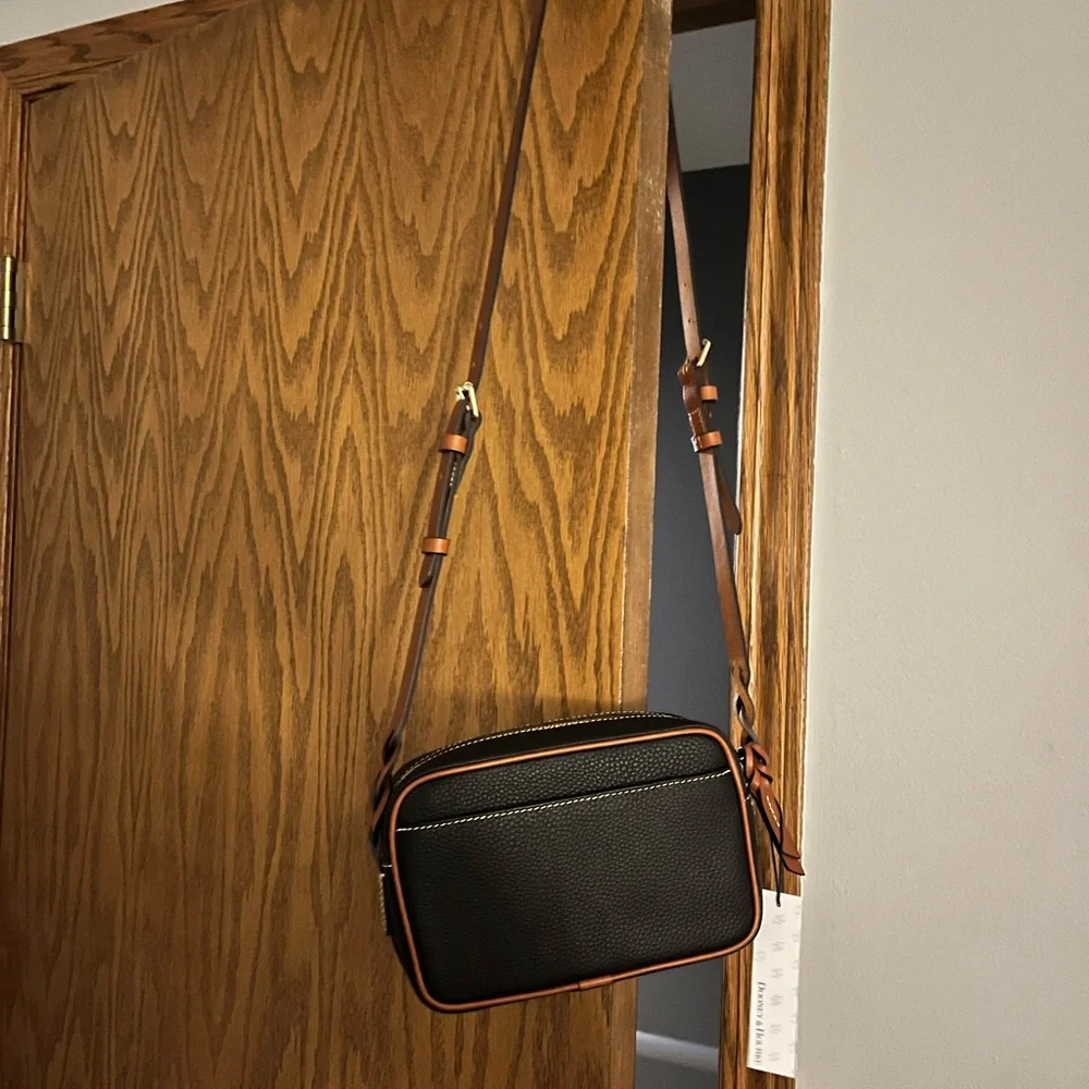 Dooney & Bourke Black and Tan Crossbody Bag - Picture 4 of 6